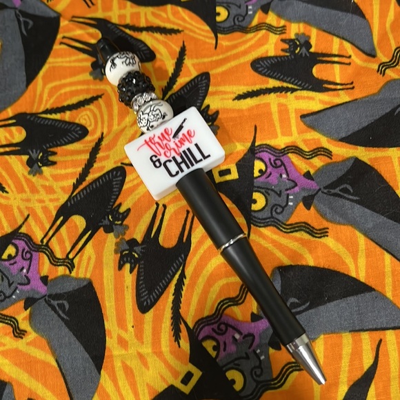 Handmade Beaded True Crime & Chill Pen - Picture 2 of 4